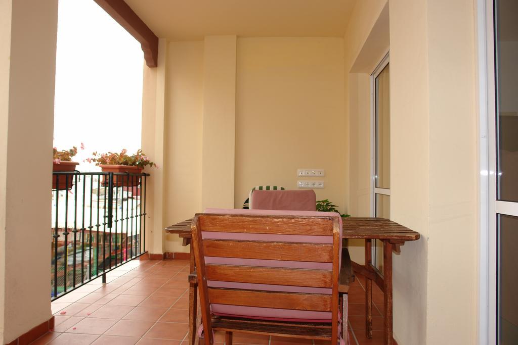 Luxurious Carabeo 2000 1.3 Apartment เนร์คา ภายนอก รูปภาพ