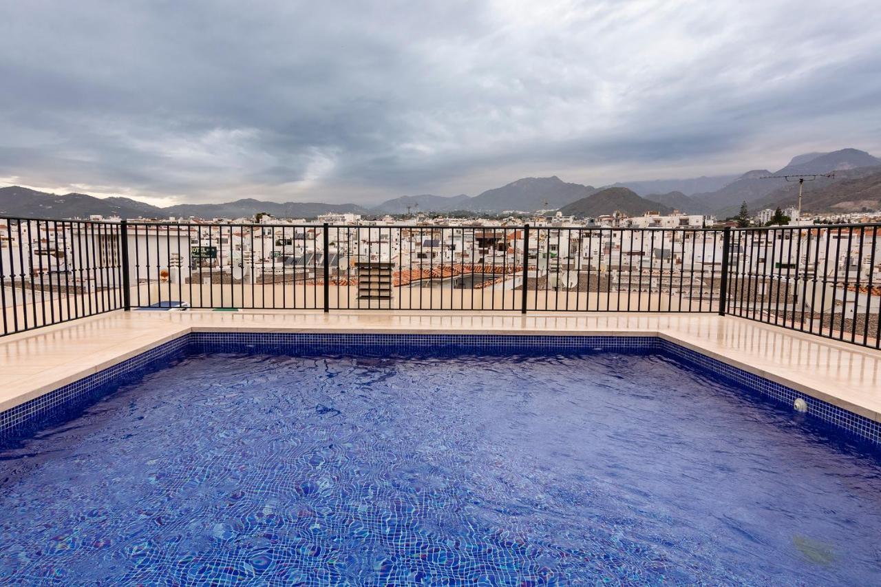 Luxurious Carabeo 2000 1.3 Apartment เนร์คา ภายนอก รูปภาพ